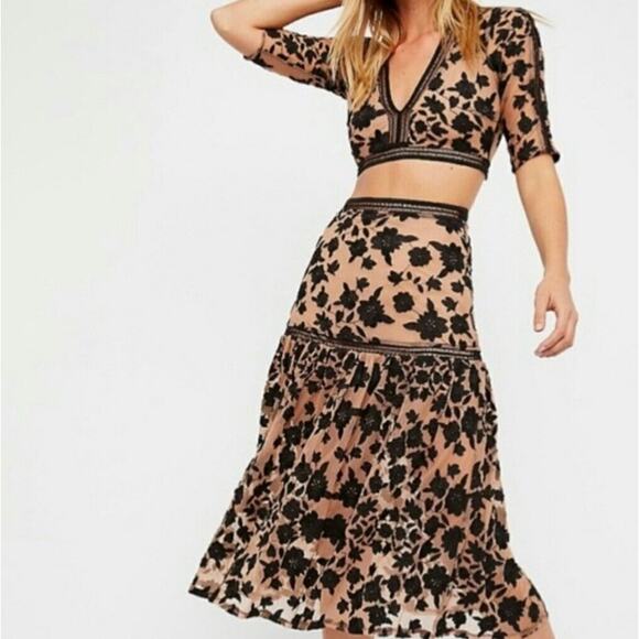 FOR LOVE & LEMONS Temecula mesh floral embroidered midi skirt Black/‎ Tan XS - Picture 1 of 7